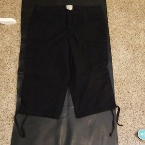 St. John's Bay Cargo capris